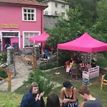The Pink House Gasthof Polkovnik Serafimovo