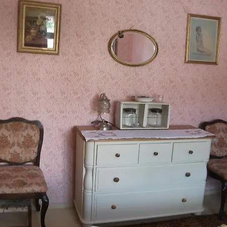The Pink House Guest house