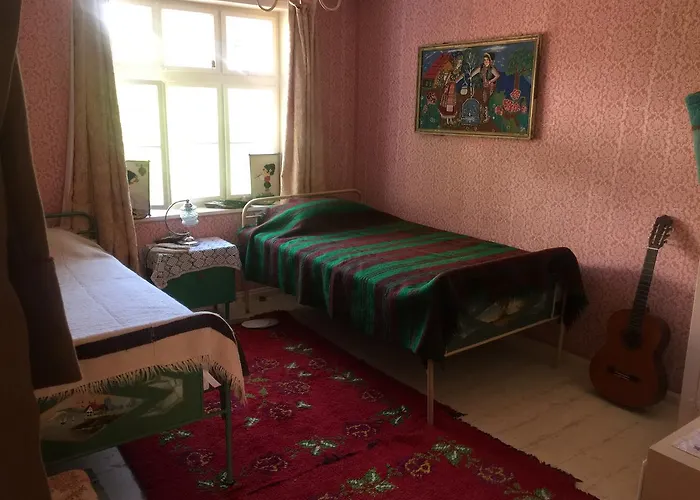 Guest house The Pink House *