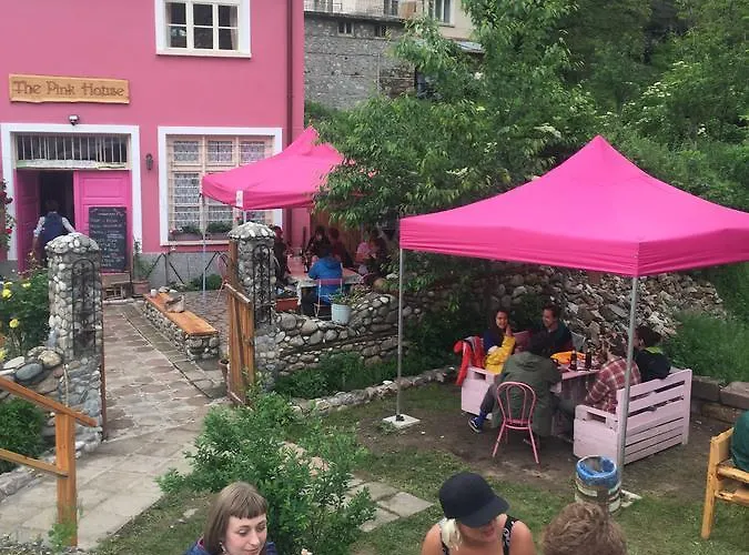 The Pink House Guest house Polkovnik Serafimovo