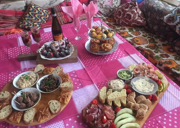 Guest house The Pink House *