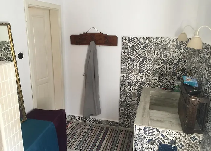 Guest house The Pink House