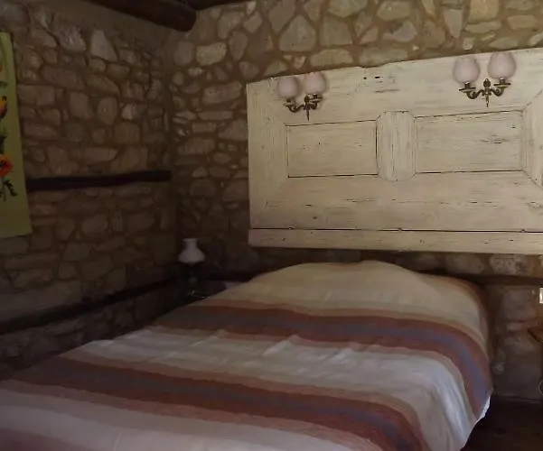 The Pink House * Polkovnik Serafimovo